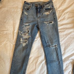 American Eagle ripped stretchy jeans